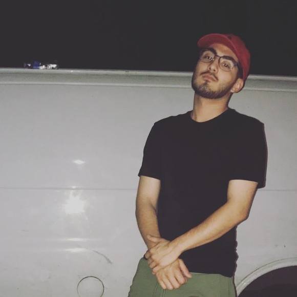 Meet your Posher, Richard - Picture 1 of 1